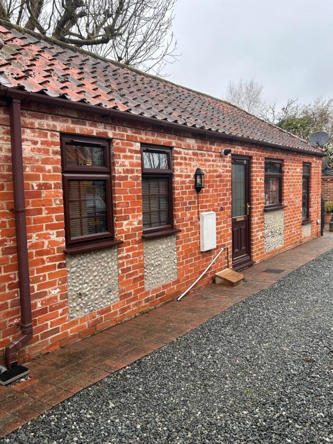 Villa The Old Stables In Mews Kessingland Exterior foto